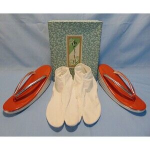 Vintage 1960s Japanese ZORI KIMONO GEISHA Style Sandles w/‎ Tabi Socks & Box!